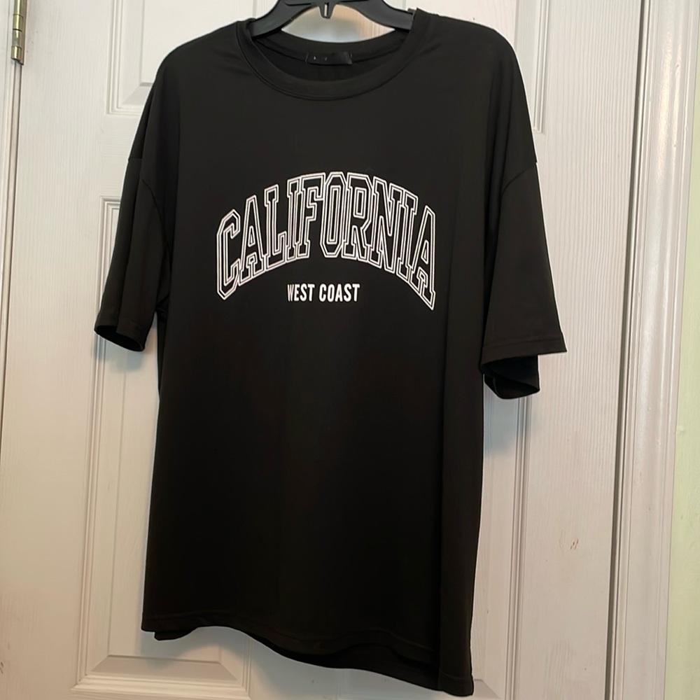 Shein California West Coast Graphic Tee Size M Black White